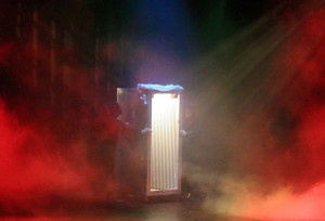 Melbourne Magician Tim Ellis Appearing Illusion Show